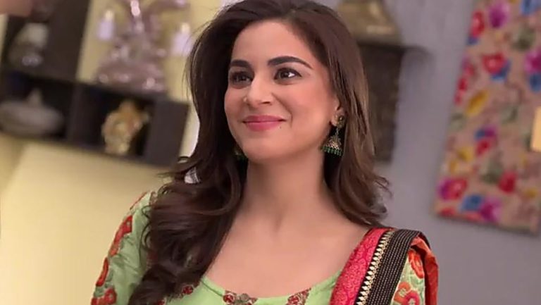 Who is Shraddha Arya? Age, Net Worth, Height, Family, Biography, Wiki