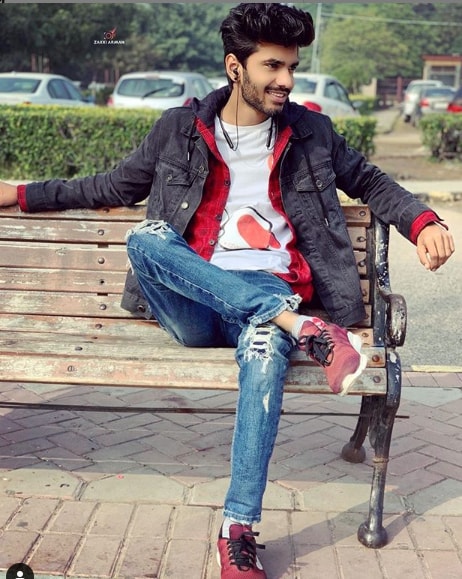 Ayush Yadav Tik Tok Star, Wiki, Biography, Age, Girlfriend, Family.