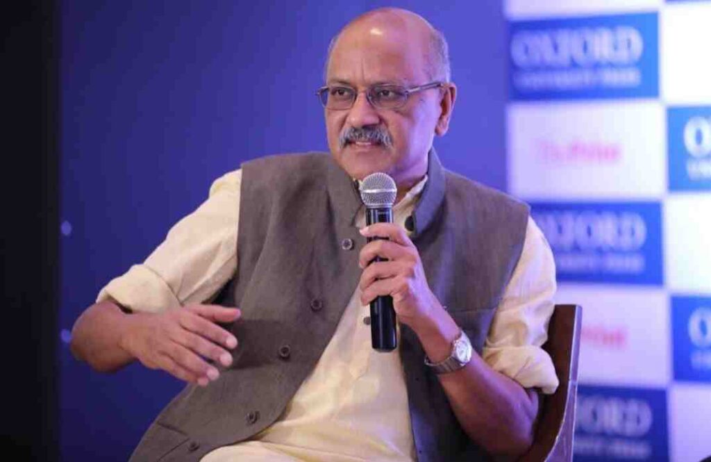 Shekhar Gupta Biography, Wiki, Age, Height, Family, Career | Stark Times