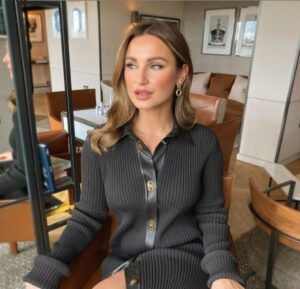 Samantha Faiers Biography, Wiki, Age, Height, Family, Facts | Stark Times