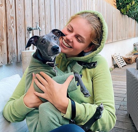 Britt Scholte with her pet dog