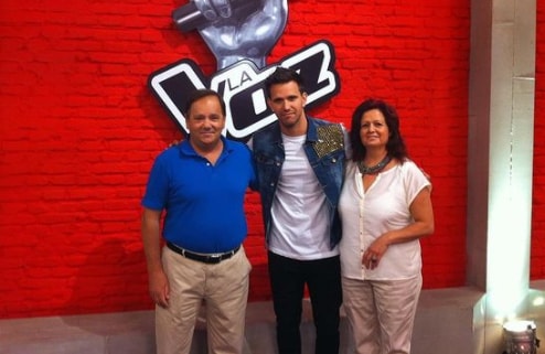 Dani J with his parents