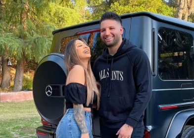 Evettexo and her husband