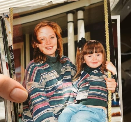 Little Allana Davison with her mom