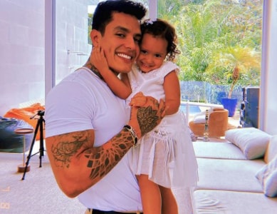 Victor Igoh with his daughter.