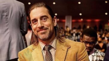 Aaron Rodgers Biography, Age, Height, Family, Net Worth, Wiki, Lifestyle