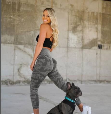 Ashleigh Jordan and her pet dog