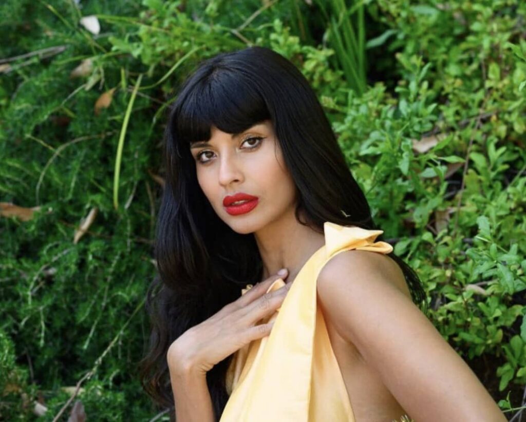 Jameela Jamil, physique, brother, sister