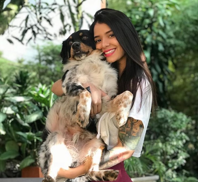 Jenn Muriel Age, Height, Family, Net Worth, Boyfriend, Parents, Siblings, Biography, Instagram, YouTube, Photos, Weight