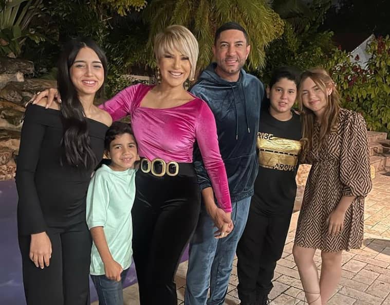 Marcos Yaroide with his family