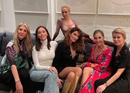 Oxana Bondarenko with other models and celebrities