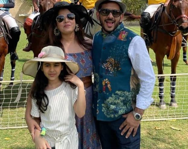 Aman Gupta with his wife and daughter