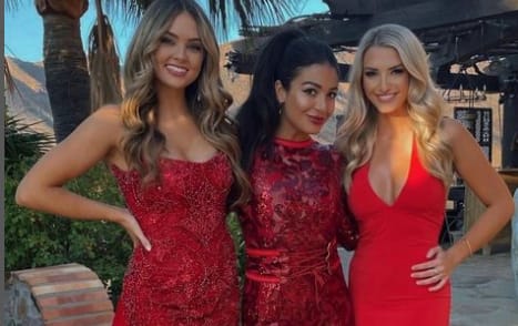 Lyndsey Windham with fellow contestents of ''The Bachelor''