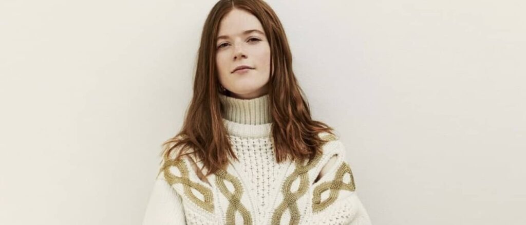  Rose Leslie height and weight