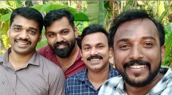 Navas Vallikkunnu with other Malayalam actors