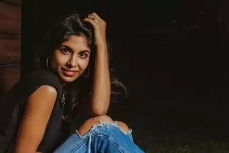 Sheena Melwani in a modeling pose
