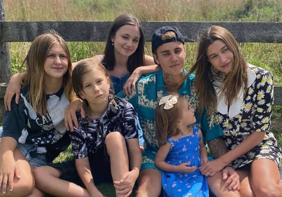 Jazmyn Bieber is spending time with her squad 