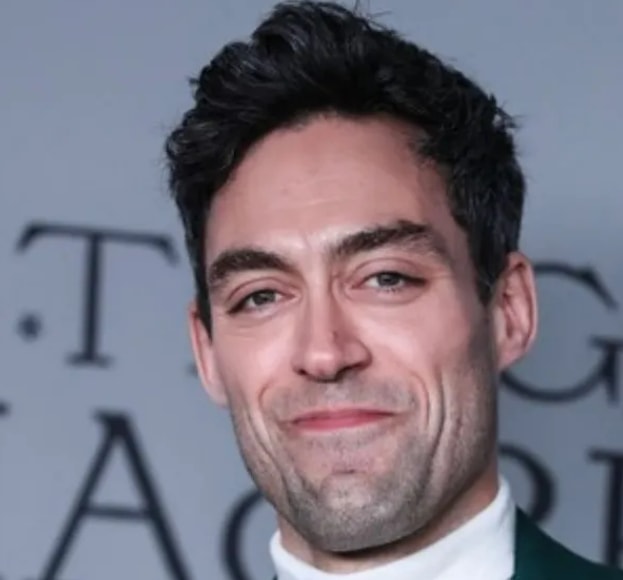 Alex Hassell age height net worth