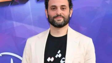 Arian Moayed age height net worth