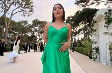 Emily Uribe looks sizzling and attractive in a green outfit
