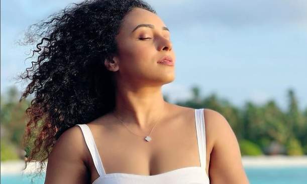 Pearle Maaney height