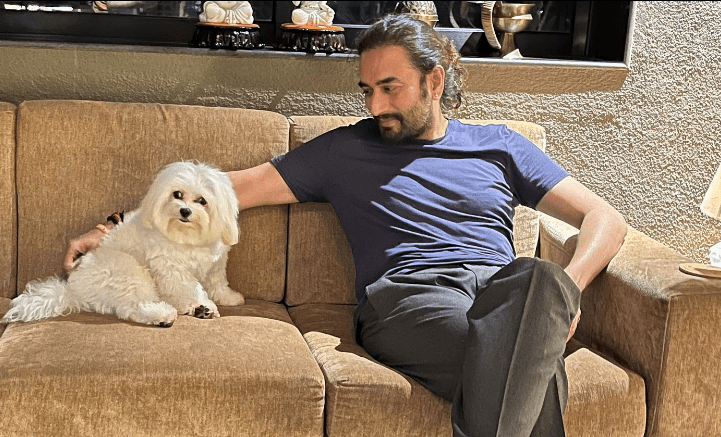 Shekhar Ravjiani with his pet dog