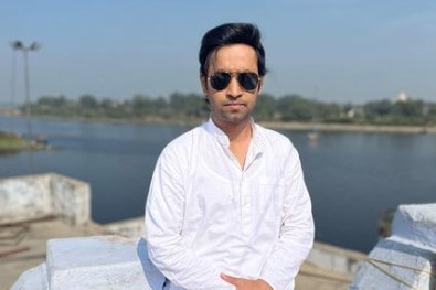 Aakash Dabhade Age, Height, Net Worth, Family, Wife, Movies, Tv-Shows, 3 Idiots, Instagram, Biography, Wiki