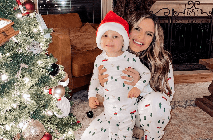 Casey Holmes celebrating Christmas with her daughter 