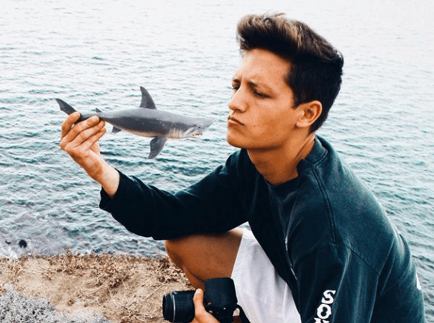 Conor Wood Age, Height, Net Worth, Biography, Family, Girlfriend, Wiki