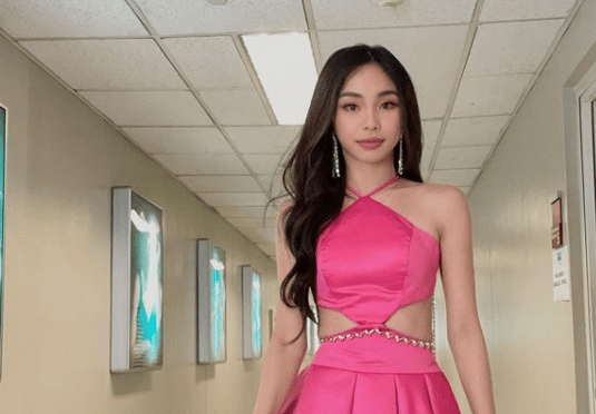 Maymay Entrata looks adorable in a pink outfit