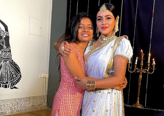 Nainika Anasuru with her dance teacher