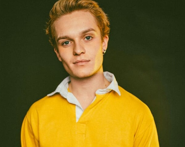 Tom Glynn-Carney Early Fame and Acting 