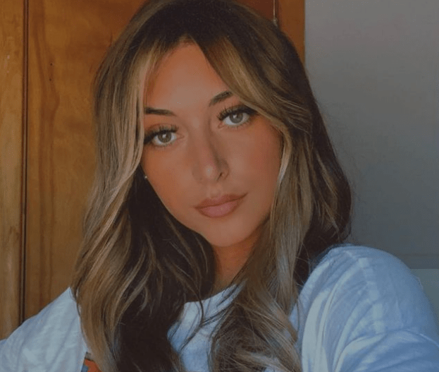 Brianna Chickenfry Net Worth, Boyfriend, Real Name, Age, Resume, Family, Height, Wiki, Podcast