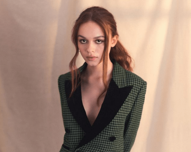 Sadie Soverall age height net worth movies