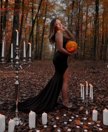 Alina Mour photo shoot for Halloween
