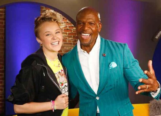 How Tall Is JoJo Siwa? JoJo Siwa Height | Stark Times