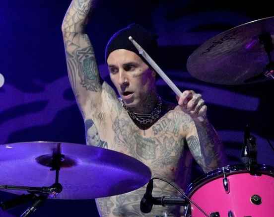 How Tall is Travis Barker? Height, Net Worth, Wife, Wiki, Biography, Plane Crash, Family