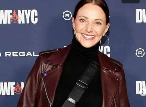 Rebecca Lines Age, Height, Net Worth