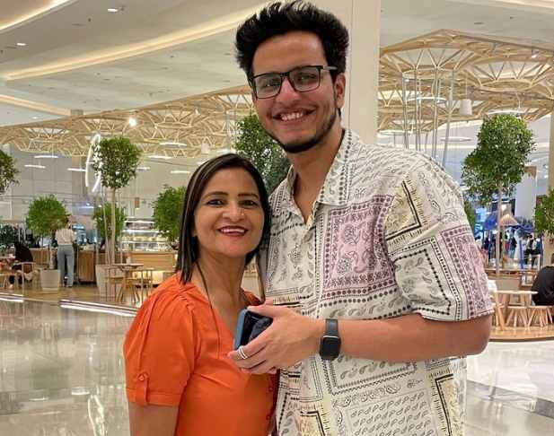 Dimple Malhan with her son Triggered Insaan