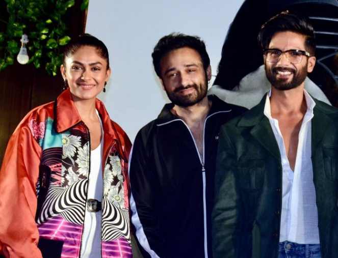 Jaey Gajera with actors Shahid Kapoor and actress Murnal Thakur