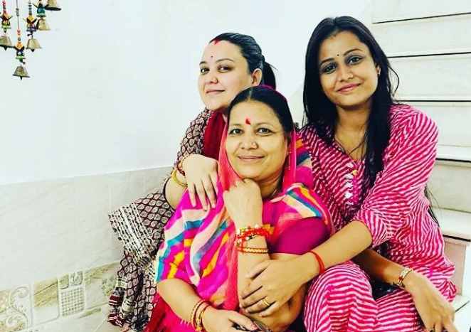 Madhuri Kalal with her mom and sister