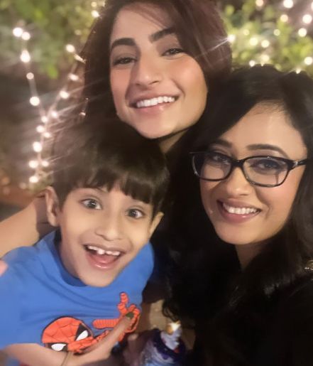 Shweta Tiwari with her daughter and son 