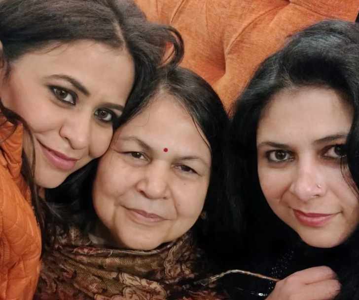 Sucherita Kukreti with her mom and sister