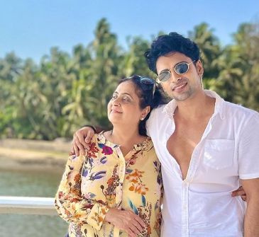 Aakash Ahuja with his mother