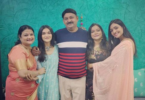 Aishwarya Khare with her family 