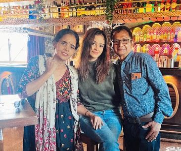 Fenil Umrigar with her parents