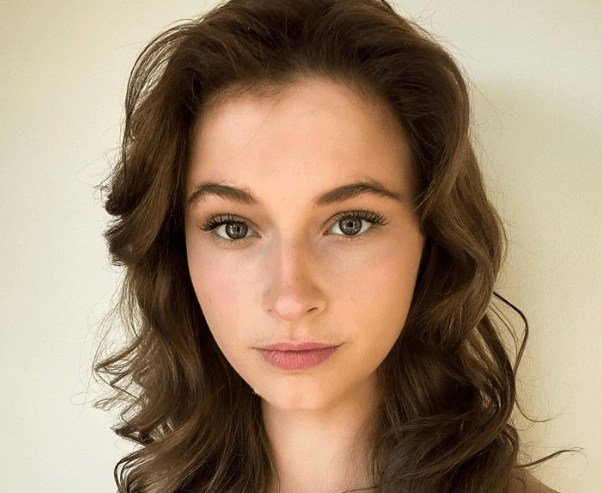 Hannah Galway age height net worth boyfriend movies family