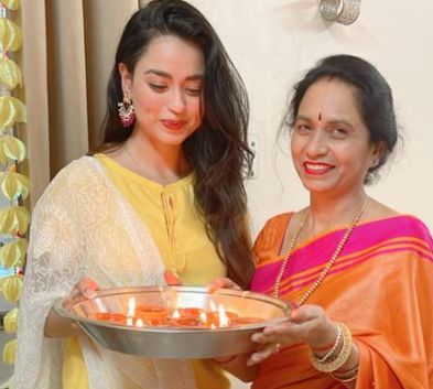 Soundarya Sharma with her mother