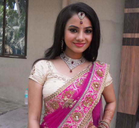 Deblina Chatterjee Age Height