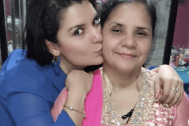 Gulnaaz Khan mother father family parents siblings instagram 